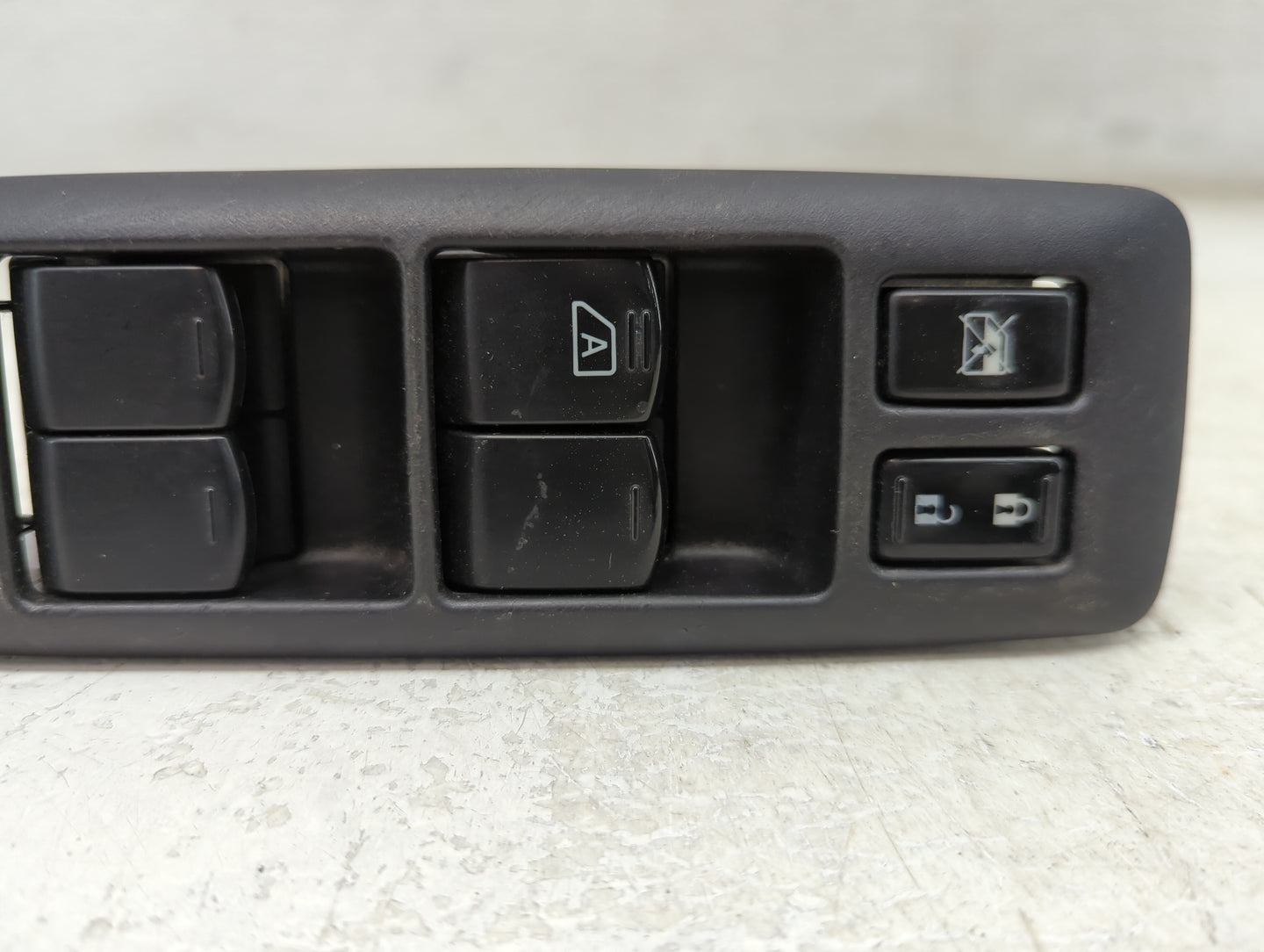 2011-2015 Nissan Rogue Master Power Window Switch Replacement Driver Side Left Fits Fits 2011 2012 2013 2014 2015 OEM Used A
