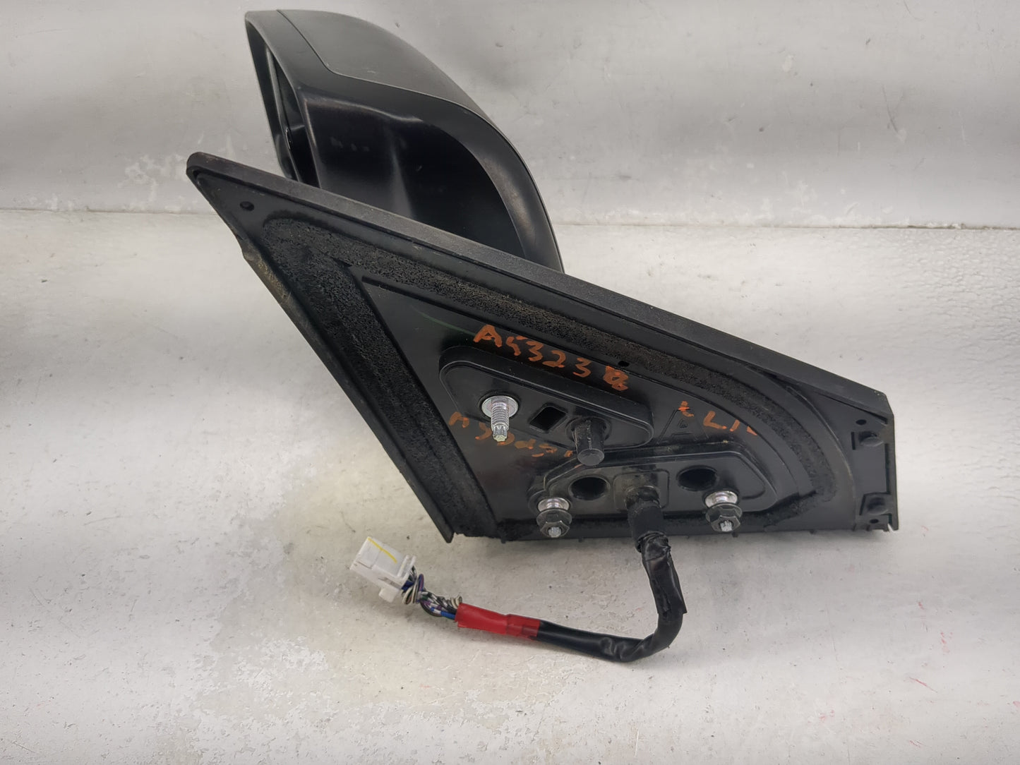 2012-2015 Nissan Rogue Driver Side View Mirror - Left Door Mirror OEM Used - Oemusedautoparts1.com