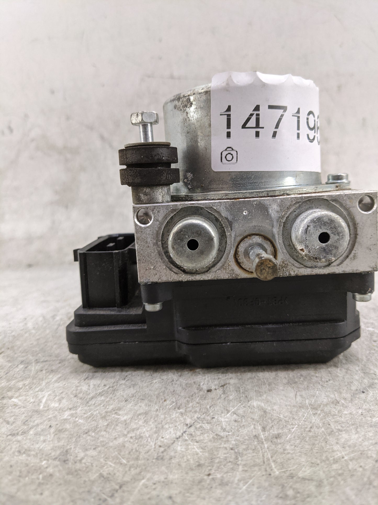 2012-2015 Nissan Rogue ABS Pump Control Module Replacement P/N:TD8405 2X101568 Fits Fits 2012 2013 2014 2015 OEM Used Auto P