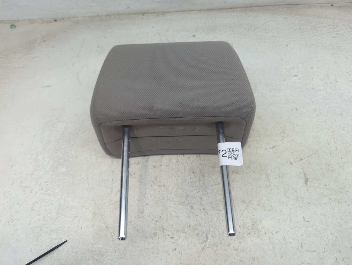 2013 Nissan Rogue Headrest Head Rest Front Driver Seat Tan - Oemusedautoparts1.com