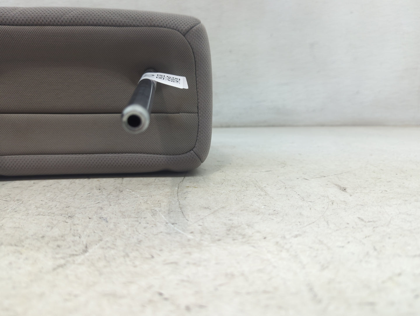 2013 Nissan Rogue Headrest Head Rest Front Driver Seat Tan - Oemusedautoparts1.com