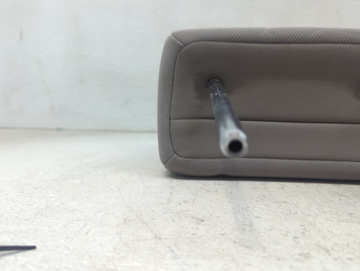 2013 Nissan Rogue Headrest Head Rest Front Driver Seat Tan - Oemusedautoparts1.com