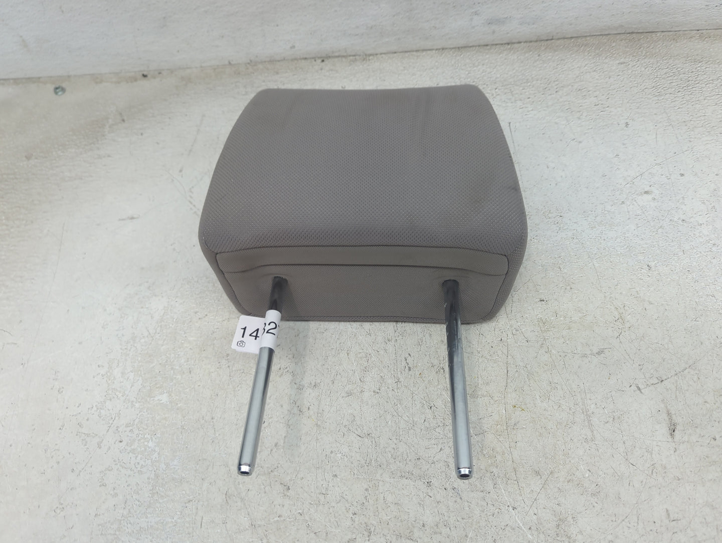 2013 Nissan Rogue Headrest Head Rest Front Driver Seat Tan - Oemusedautoparts1.com