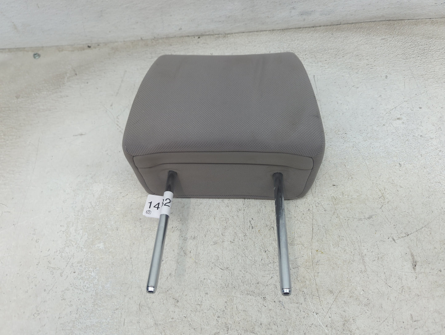 2013 Nissan Rogue Headrest Head Rest Front Driver Seat Tan - Oemusedautoparts1.com