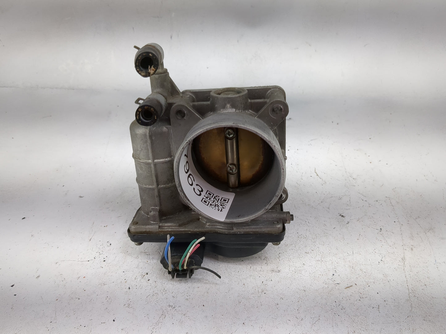 2011-2015 Nissan Rogue Throttle Body P/N:SERA526-01 Fits Fits 2011 2012 2013 2014 2015 OEM Used Auto Parts - Oemusedautopart
