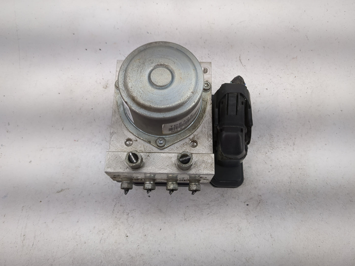 2012-2015 Nissan Rogue ABS Pump Control Module Replacement P/N:TD8405 MAA N 2X050479 Fits Fits 2012 2013 2014 2015 OEM Used 