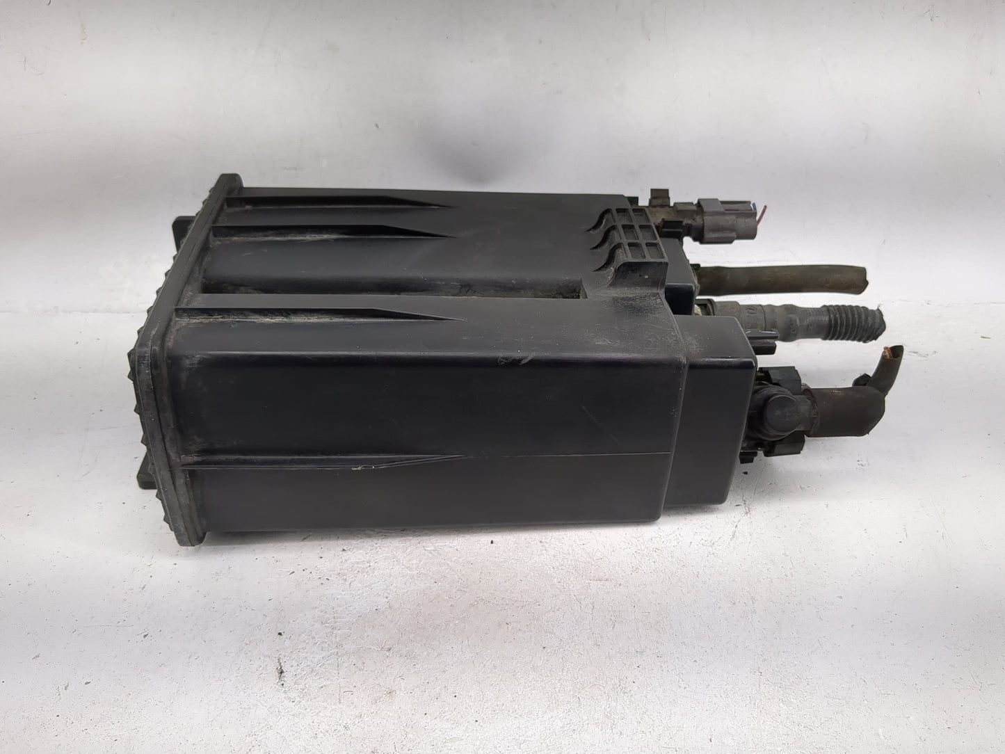 2013 Nissan Rogue Fuel Vapor Charcoal Canister - Oemusedautoparts1.com