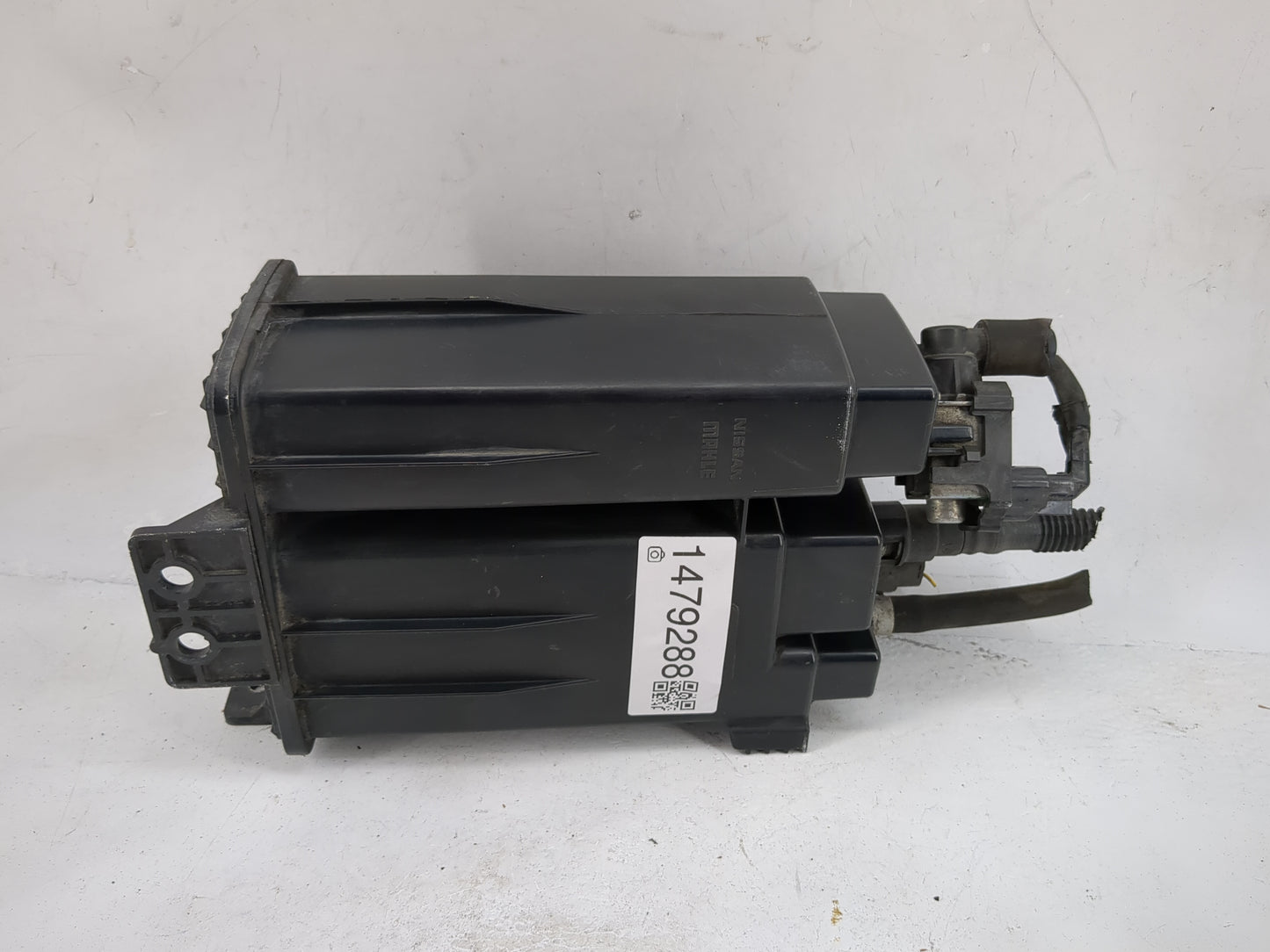 2013 Nissan Rogue Fuel Vapor Charcoal Canister - Oemusedautoparts1.com