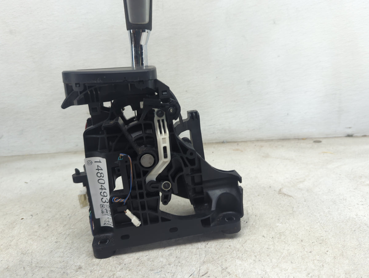 2013 Nissan Rogue Floor Console Assembly Shifter 1480493 - Oemusedautoparts1.com