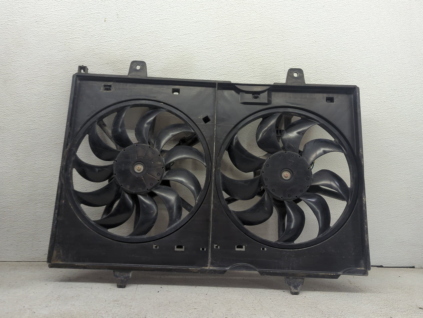 2010-2015 Nissan Rogue Electric Radiator Cooling Fan Motor Assembly P/N:21486-GP80X Fits Fits 2010 2011 2012 2013 2014 2015 