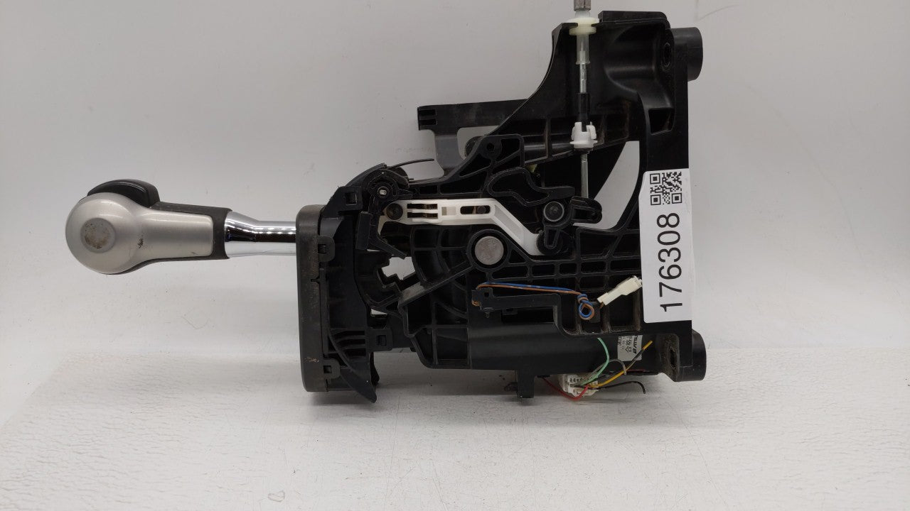 2013 Nissan Rogue Floor Console Assembly Shifter - Oemusedautoparts1.com