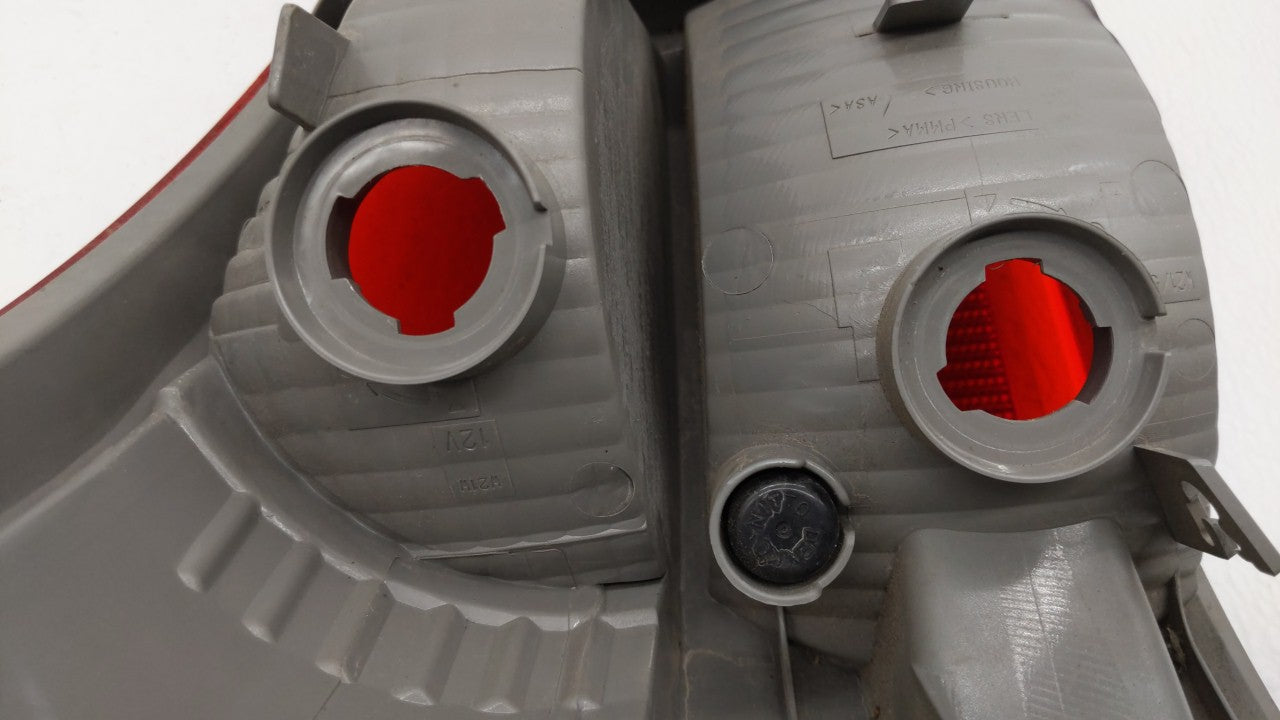 2008-2015 Nissan Rogue Tail Light Assembly Passenger Right OEM P/N:D0BBA Fits Fits 2008 2009 2010 2011 2012 2013 2014 2015 O