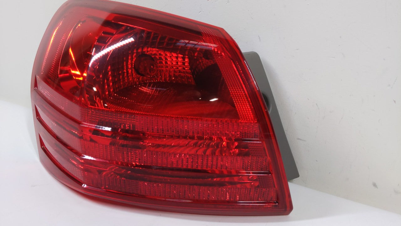2008-2015 Nissan Rogue Tail Light Assembly Driver Left OEM Fits Fits 2008 2009 2010 2011 2012 2013 2014 2015 OEM Used Auto P