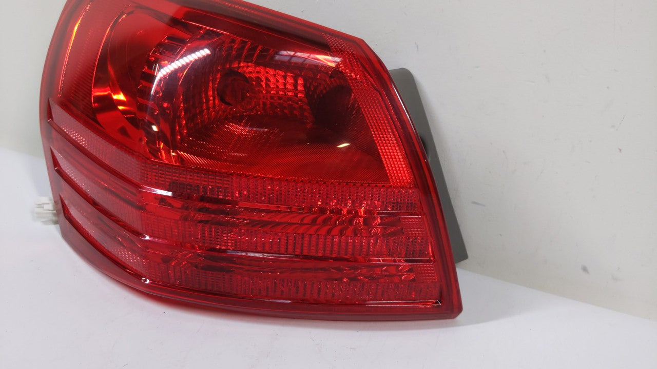 2008-2015 Nissan Rogue Tail Light Assembly Driver Left OEM Fits Fits 2008 2009 2010 2011 2012 2013 2014 2015 OEM Used Auto P