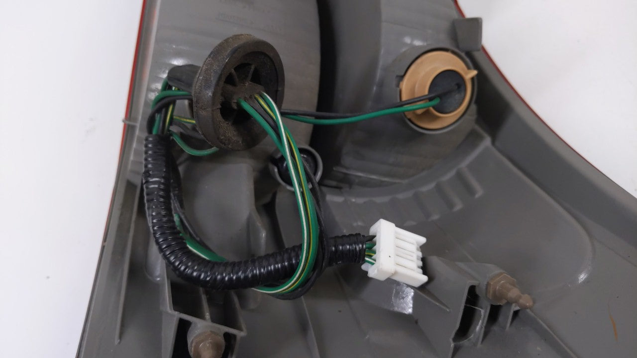 2008-2015 Nissan Rogue Tail Light Assembly Driver Left OEM Fits Fits 2008 2009 2010 2011 2012 2013 2014 2015 OEM Used Auto P