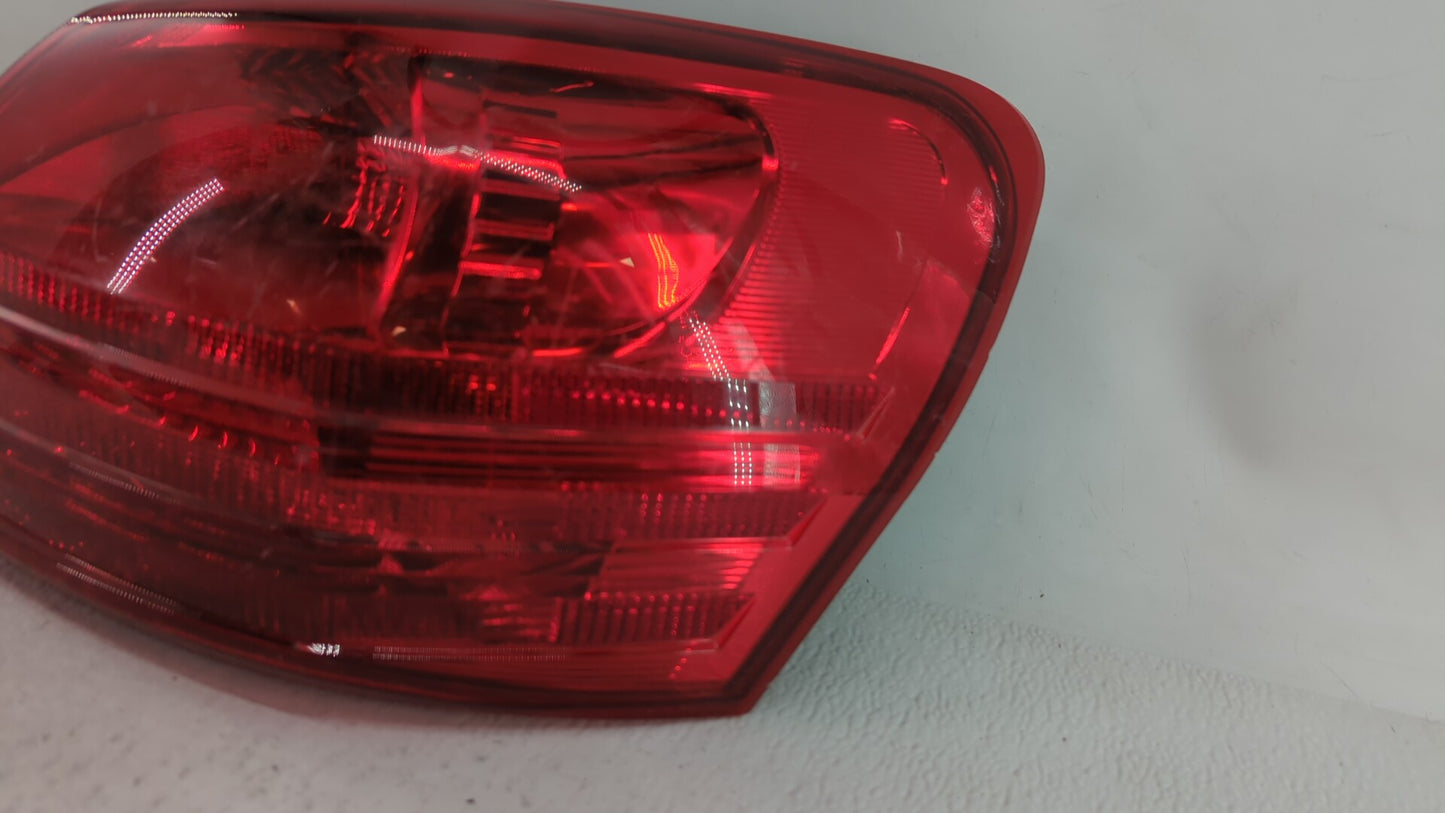 2008-2015 Nissan Rogue Tail Light Assembly Passenger Right OEM Fits Fits 2008 2009 2010 2011 2012 2013 2014 2015 OEM Used Au