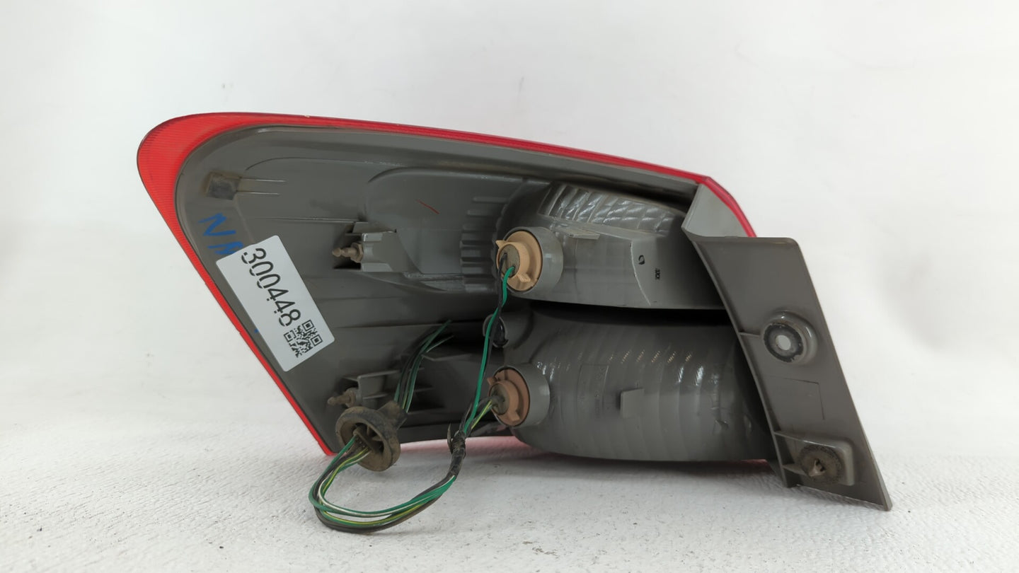 2008-2015 Nissan Rogue Tail Light Assembly Passenger Right OEM Fits Fits 2008 2009 2010 2011 2012 2013 2014 2015 OEM Used Au