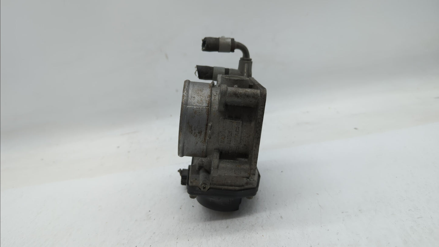 2011-2015 Nissan Rogue Throttle Body P/N:526-01 RME60-15 Fits Fits 2011 2012 2013 2014 2015 OEM Used Auto Parts - Oemusedaut