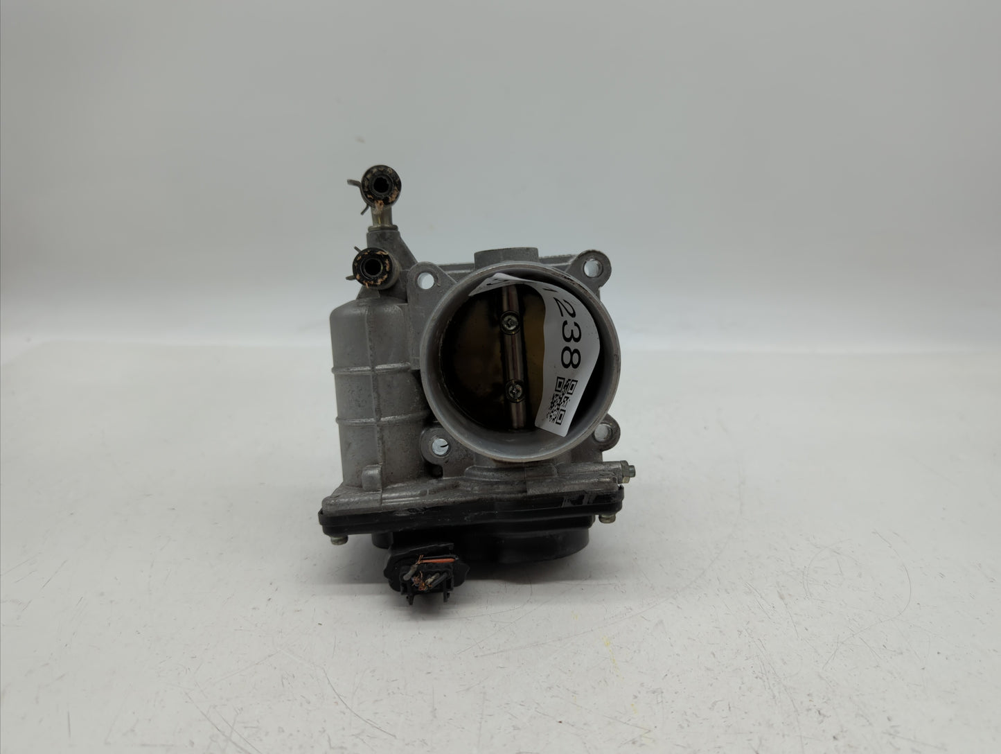2011-2015 Nissan Rogue Throttle Body P/N:526-01 RME60-15 Fits Fits 2011 2012 2013 2014 2015 OEM Used Auto Parts - Oemusedaut
