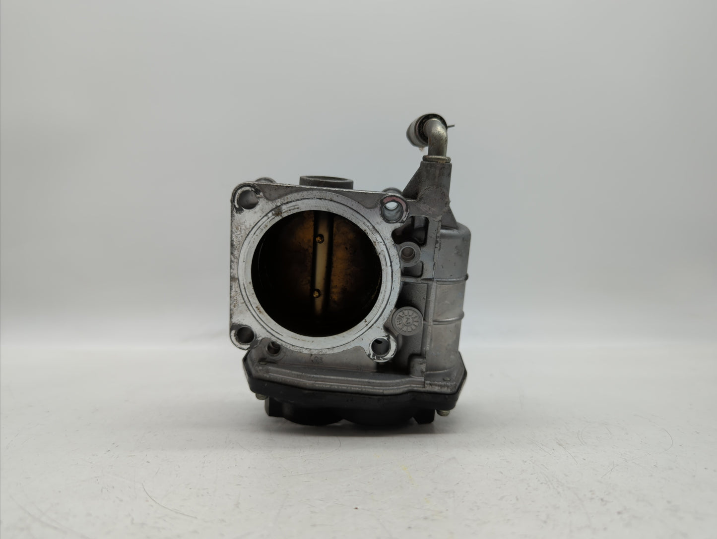 2011-2015 Nissan Rogue Throttle Body P/N:526-01 RME60-15 Fits Fits 2011 2012 2013 2014 2015 OEM Used Auto Parts - Oemusedaut