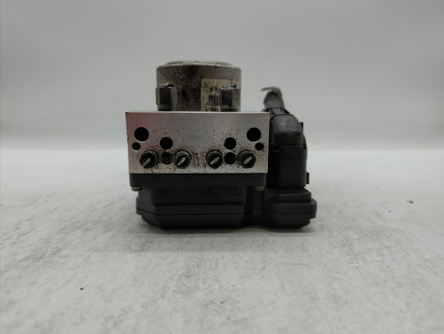 2012-2015 Nissan Rogue ABS Pump Control Module Replacement P/N:47660 JM04A Fits Fits 2012 2013 2014 2015 OEM Used Auto Parts