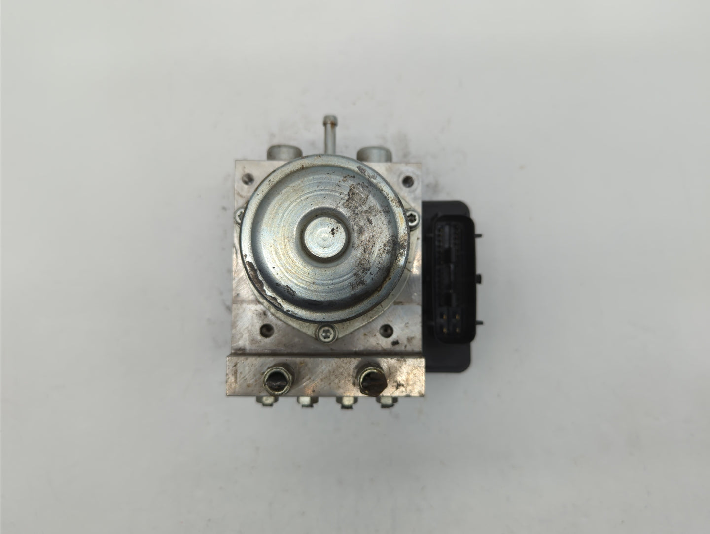 2012-2015 Nissan Rogue ABS Pump Control Module Replacement P/N:47660 JM04A Fits Fits 2012 2013 2014 2015 OEM Used Auto Parts