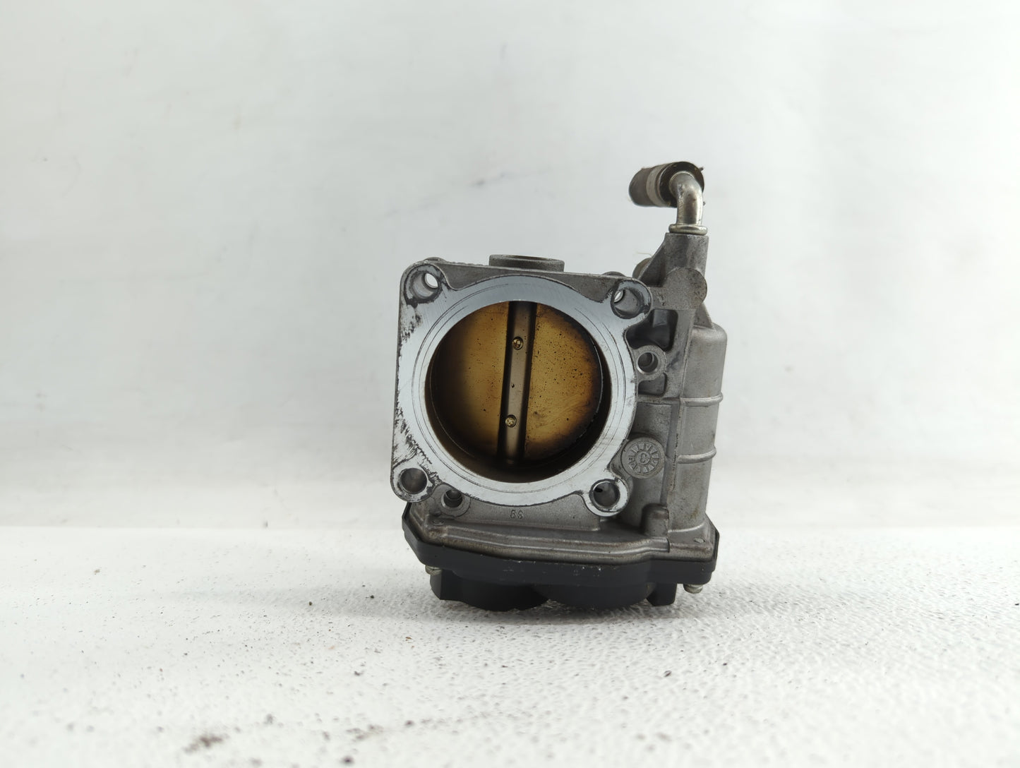 2011-2015 Nissan Rogue Throttle Body P/N:526-01 RME60-15 Fits Fits 2011 2012 2013 2014 2015 OEM Used Auto Parts - Oemusedaut