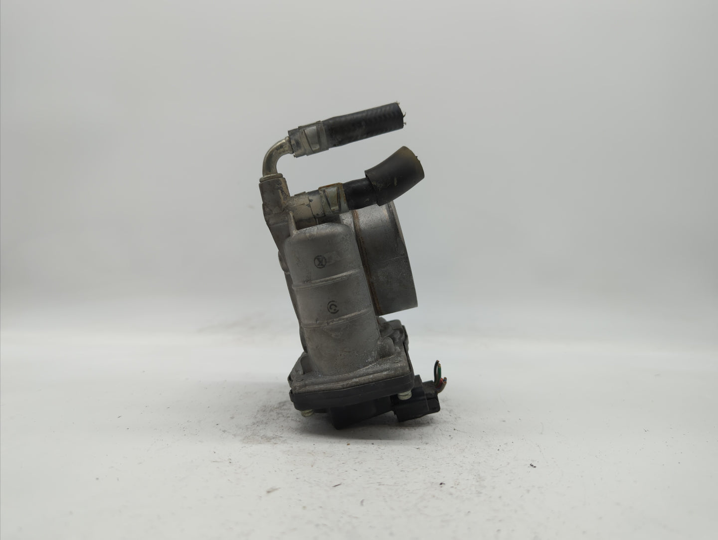 2011-2015 Nissan Rogue Throttle Body P/N:526-01 RME60-15 Fits Fits 2011 2012 2013 2014 2015 OEM Used Auto Parts - Oemusedaut