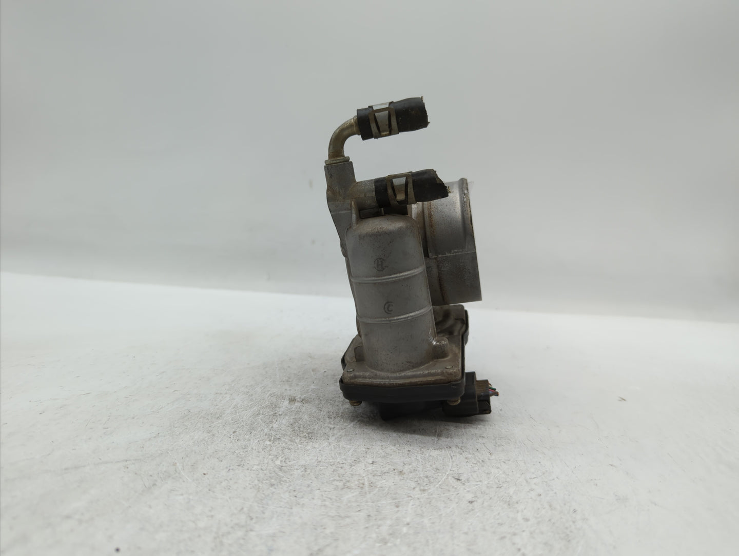 2011-2015 Nissan Rogue Throttle Body P/N:526-01 RME60-15 Fits Fits 2011 2012 2013 2014 2015 OEM Used Auto Parts - Oemusedaut