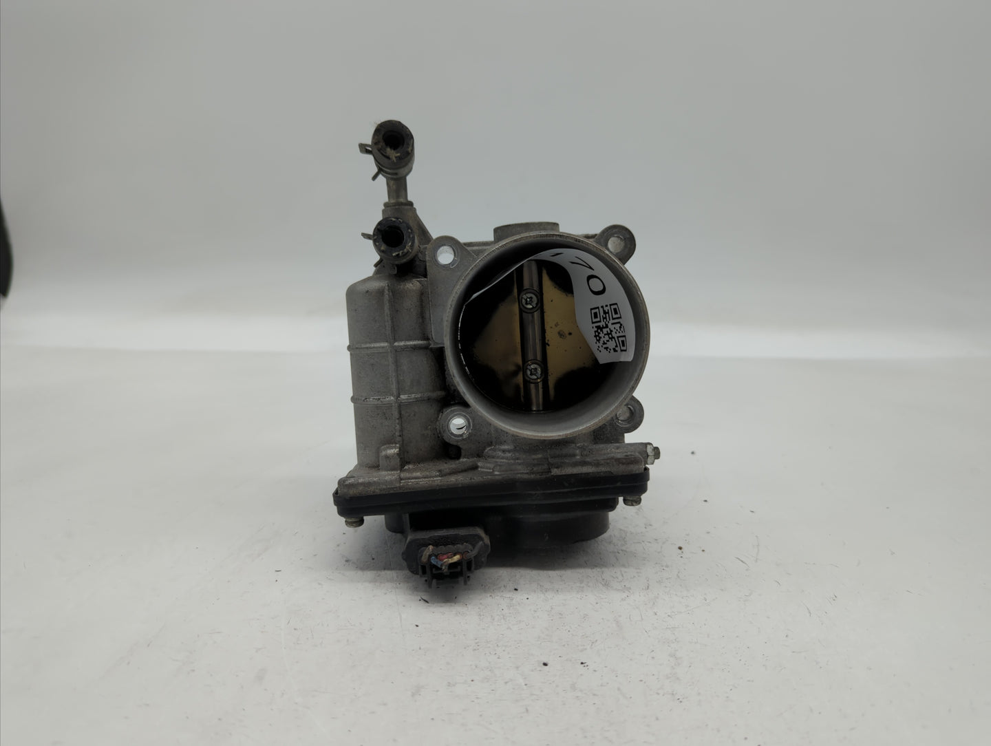2011-2015 Nissan Rogue Throttle Body P/N:526-01 RME60-15 Fits Fits 2011 2012 2013 2014 2015 OEM Used Auto Parts - Oemusedaut