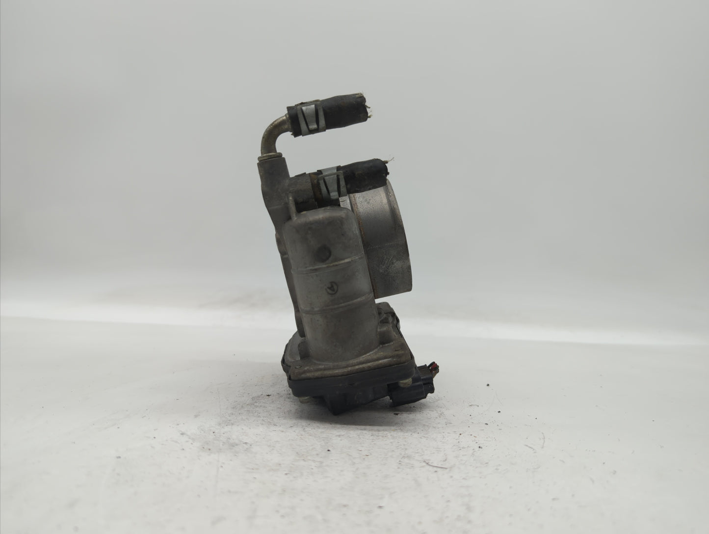 2011-2015 Nissan Rogue Throttle Body P/N:526-01 RME60-15 Fits Fits 2011 2012 2013 2014 2015 OEM Used Auto Parts - Oemusedaut