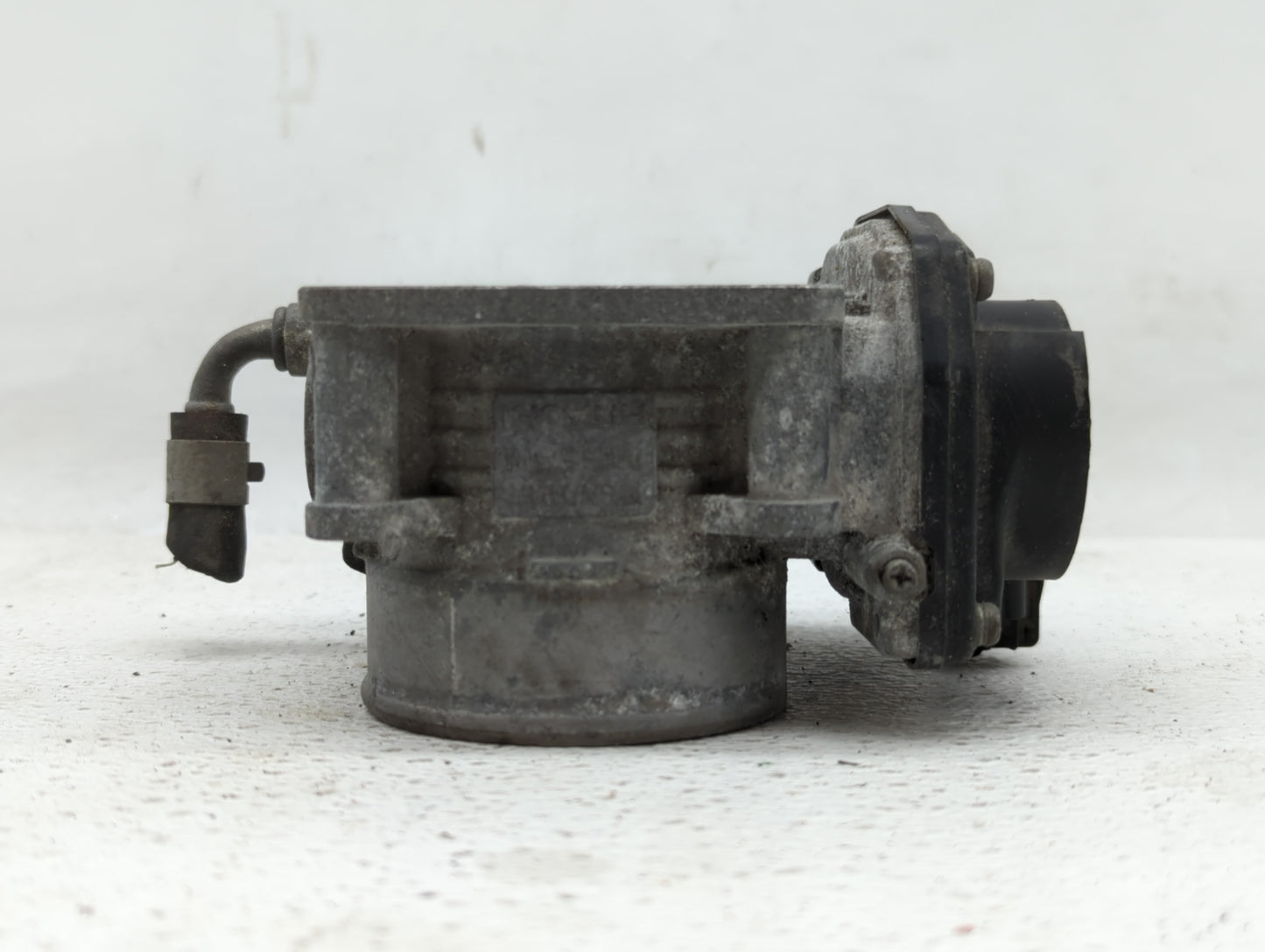 2011-2015 Nissan Rogue Throttle Body P/N:526-01 RME60-15 Fits Fits 2011 2012 2013 2014 2015 OEM Used Auto Parts - Oemusedaut