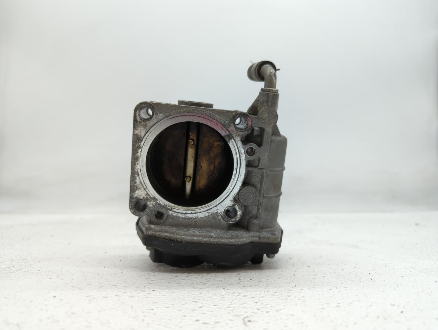 2011-2015 Nissan Rogue Throttle Body P/N:526-01 RME60-15 Fits Fits 2011 2012 2013 2014 2015 OEM Used Auto Parts - Oemusedaut