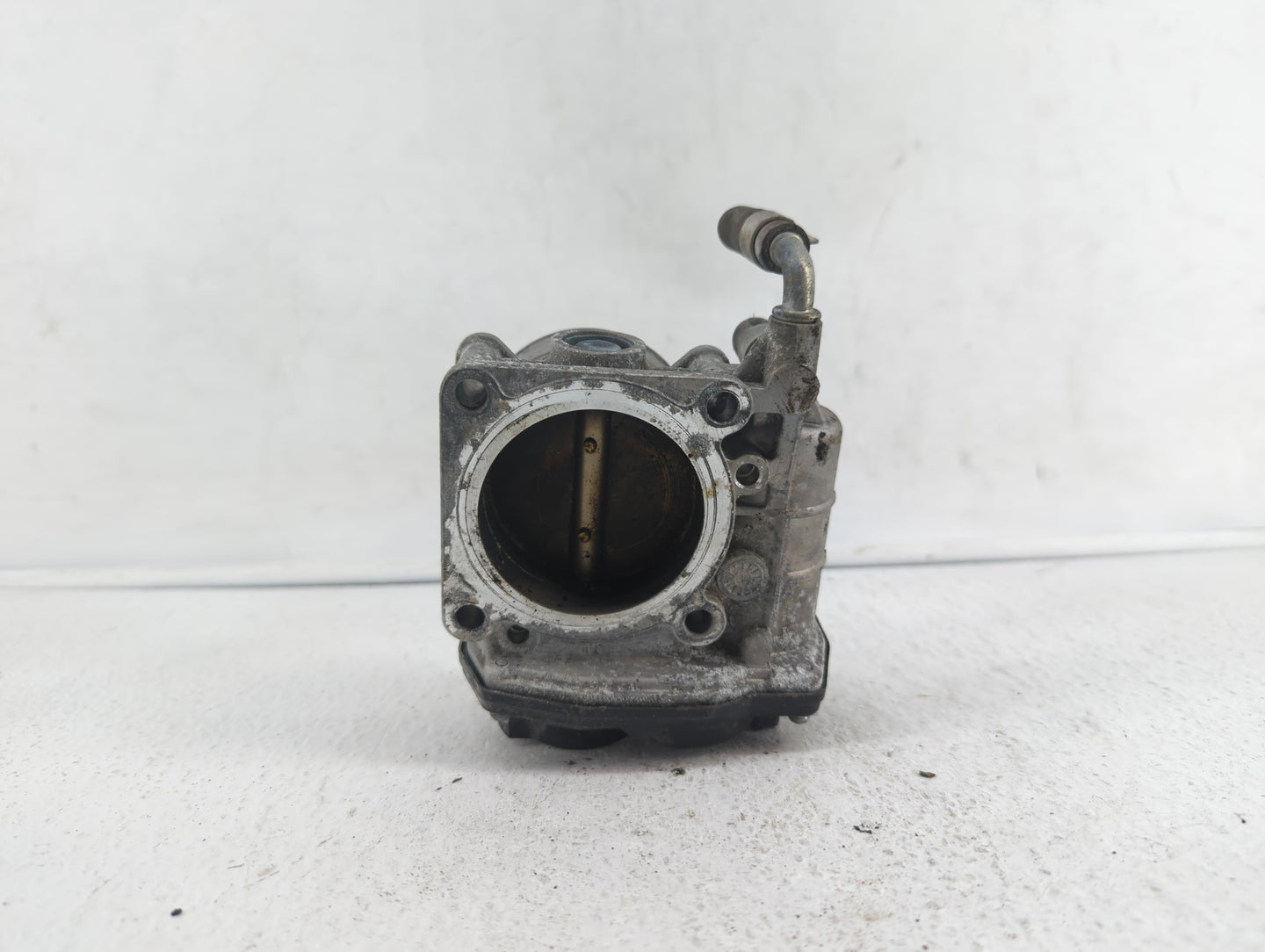 2011-2015 Nissan Rogue Throttle Body P/N:526-01 RME60-15 Fits Fits 2011 2012 2013 2014 2015 OEM Used Auto Parts - Oemusedaut