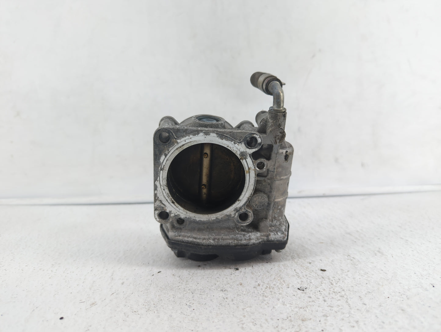 2011-2015 Nissan Rogue Throttle Body P/N:526-01 RME60-15 Fits Fits 2011 2012 2013 2014 2015 OEM Used Auto Parts - Oemusedaut