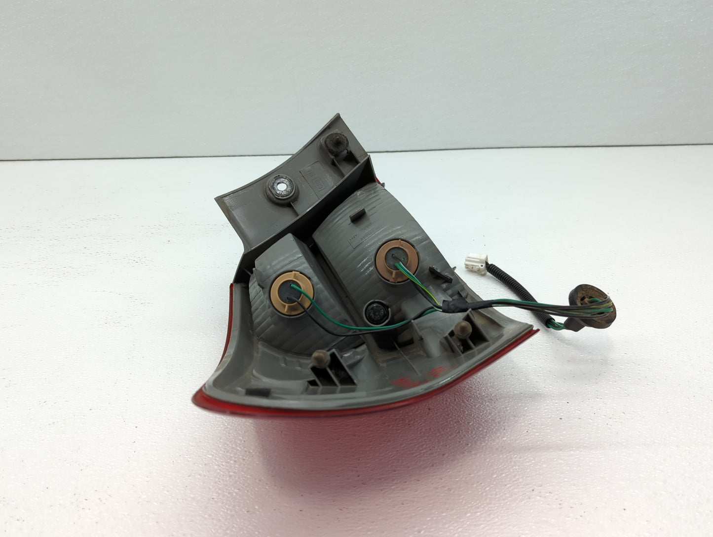 2008-2015 Nissan Rogue Tail Light Assembly Passenger Right OEM P/N:C83 Fits Fits 2008 2009 2010 2011 2012 2013 2014 2015 OEM