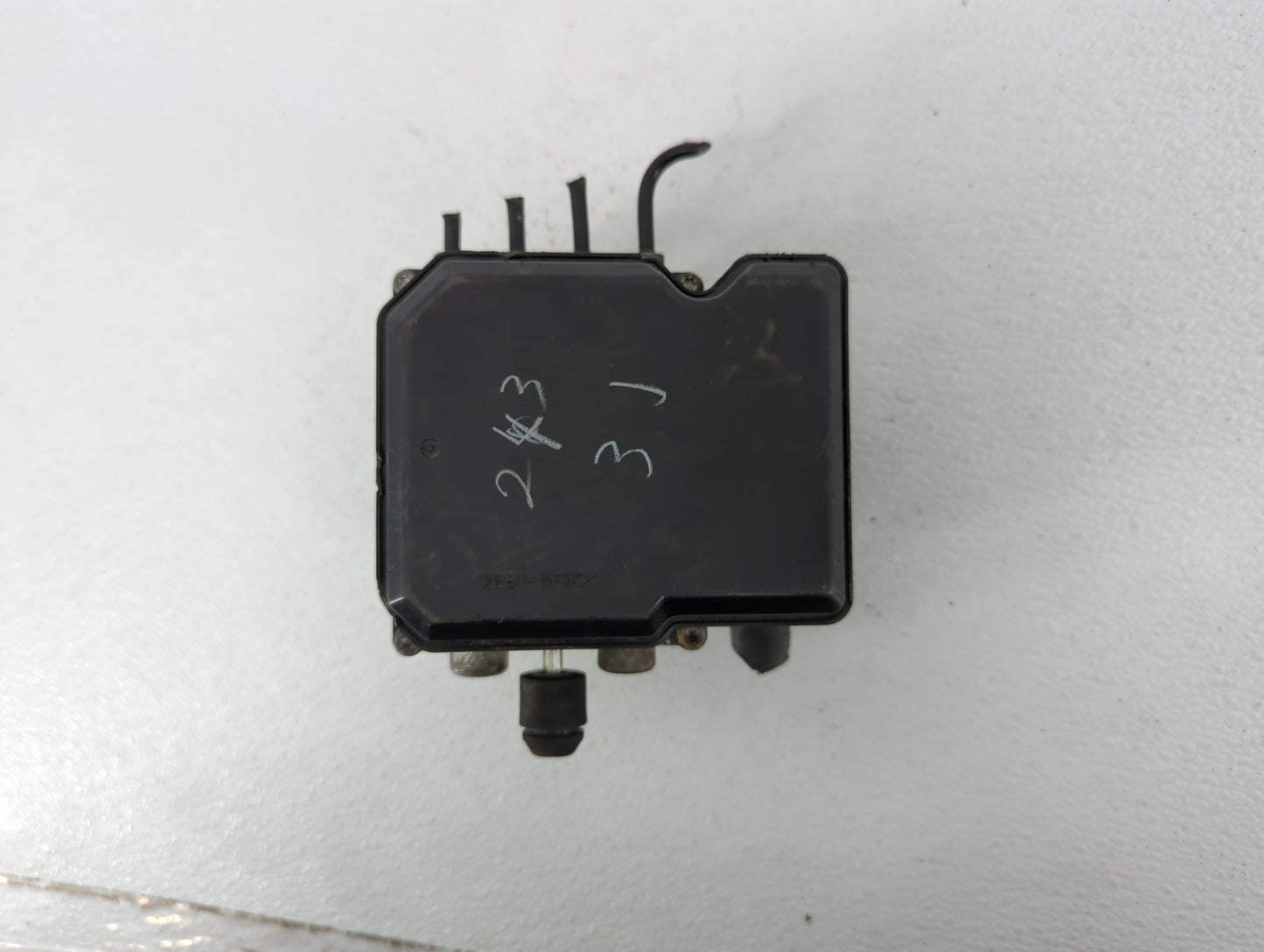 2012-2015 Nissan Rogue ABS Pump Control Module Replacement P/N:47660 JM14A Fits Fits 2012 2013 2014 2015 OEM Used Auto Parts