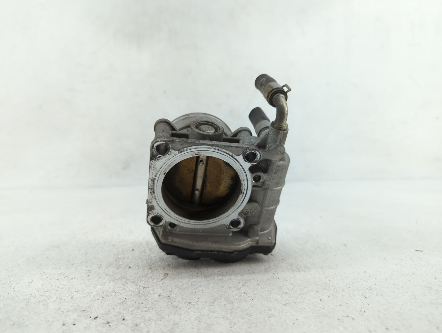 2011-2015 Nissan Rogue Throttle Body P/N:RME60-15 Fits Fits 2011 2012 2013 2014 2015 OEM Used Auto Parts - Oemusedautoparts1