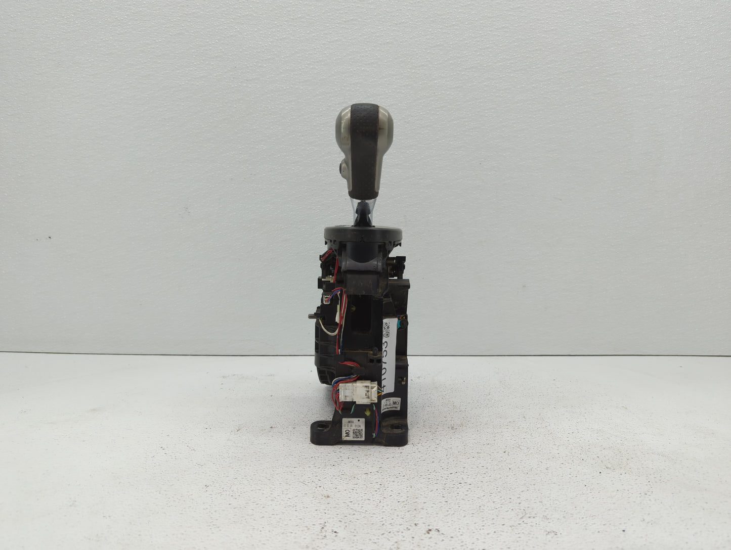 2013 Nissan Rogue Floor Console Assembly Shifter Black - Oemusedautoparts1.com