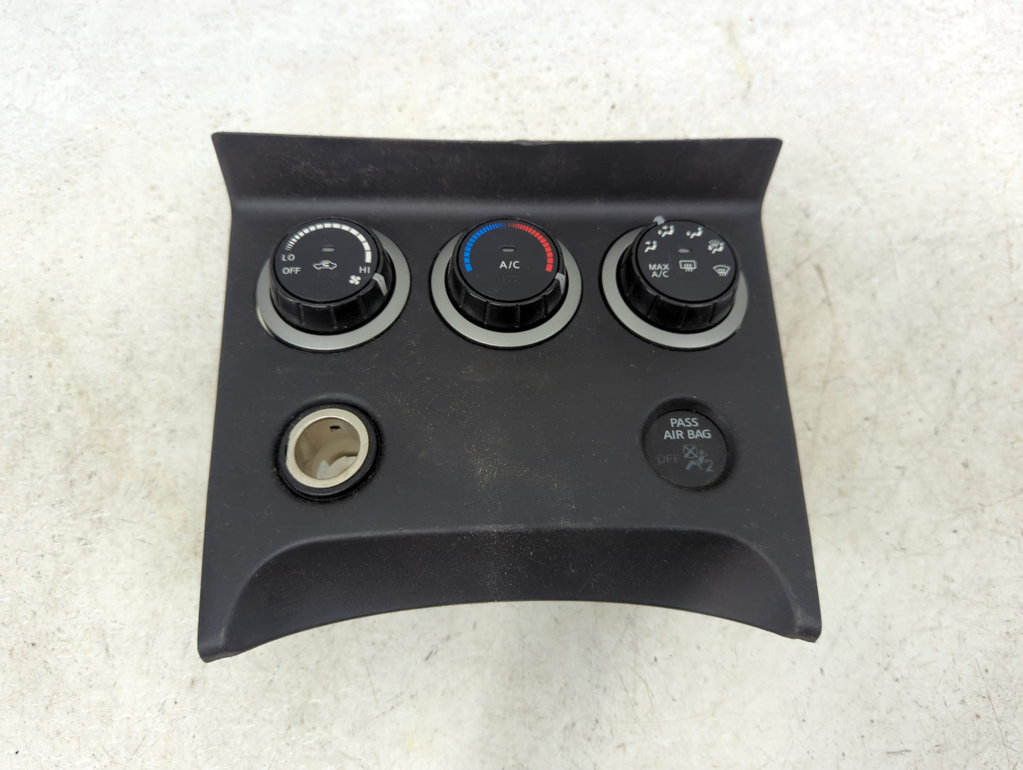2011-2015 Nissan Rogue Climate Control Module Temperature AC/Heater Replacement P/N:275001VL0C 275001VL0C--A Fits OEM Used A