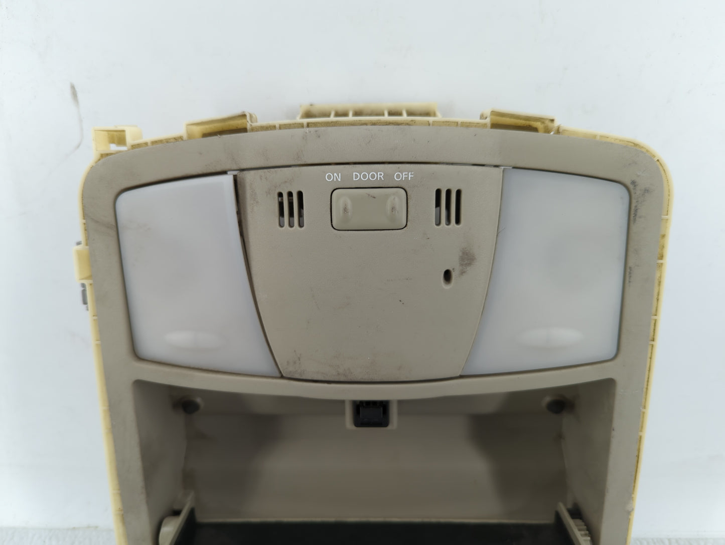 2013 Nissan Rogue Overhead Roof Console - Oemusedautoparts1.com
