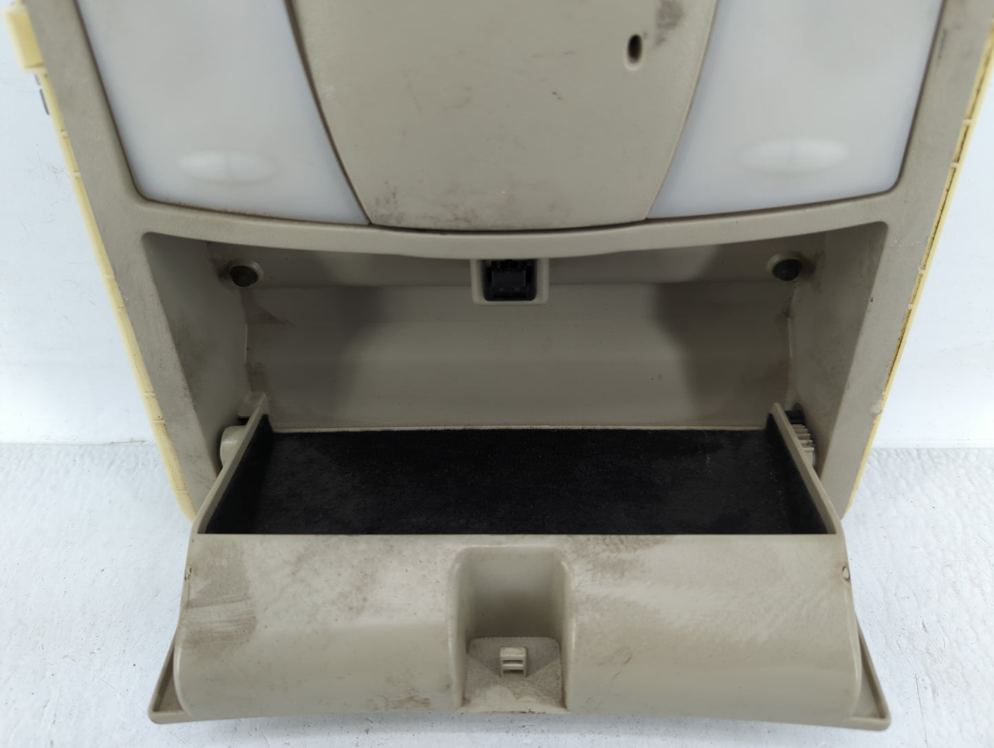 2013 Nissan Rogue Overhead Roof Console - Oemusedautoparts1.com