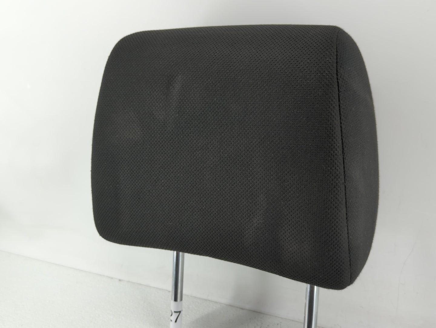 2011-2013 Nissan Rogue Headrest Head Rest Front Driver Passenger Seat Fits Fits 2011 2012 2013 OEM Used Auto Parts - Oemused