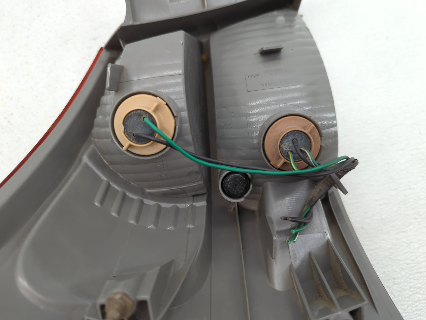 2008-2015 Nissan Rogue Tail Light Assembly Passenger Right OEM Fits Fits 2008 2009 2010 2011 2012 2013 2014 2015 OEM Used Au