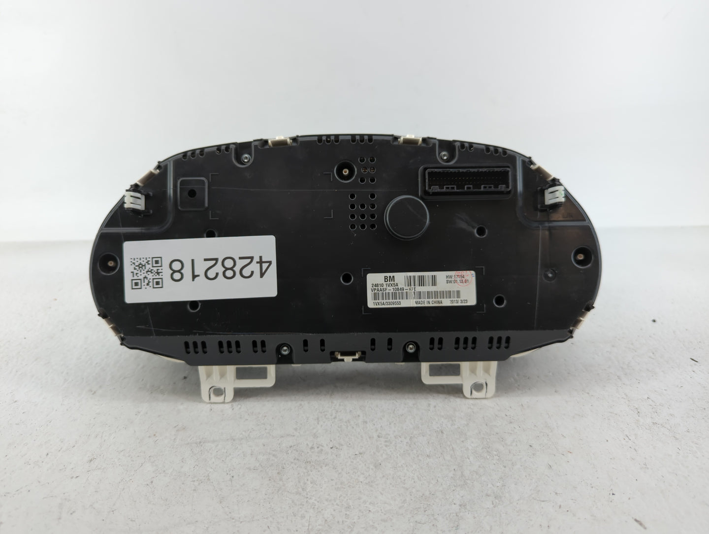 2012-2015 Nissan Rogue Instrument Cluster Speedometer Gauges P/N:VPAASF-10849-KFE 24810 1VX0A Fits Fits 2012 2013 2014 2015 
