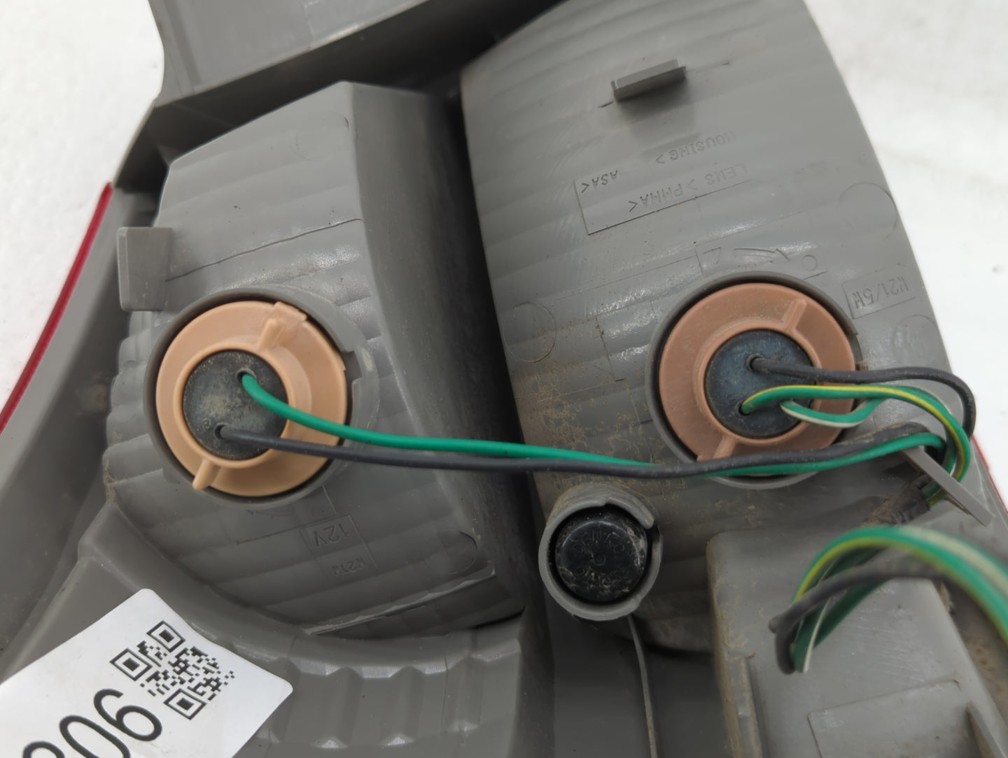 2008-2015 Nissan Rogue Tail Light Assembly Passenger Right OEM Fits Fits 2008 2009 2010 2011 2012 2013 2014 2015 OEM Used Au