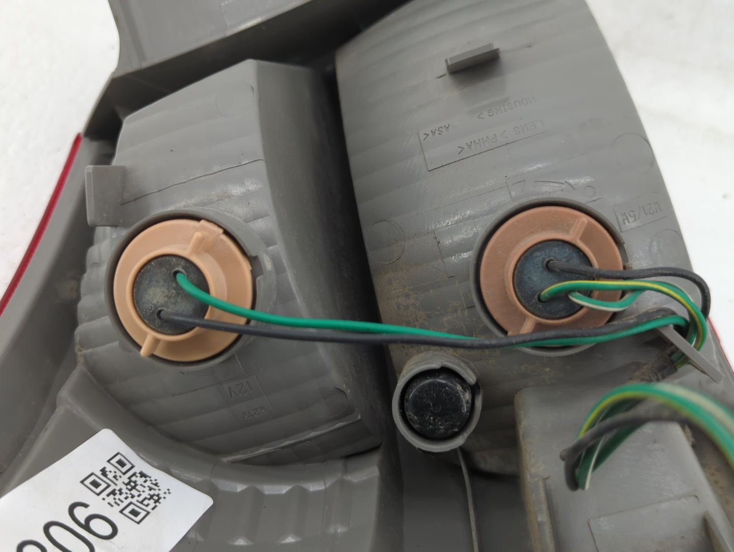 2008-2015 Nissan Rogue Tail Light Assembly Passenger Right OEM Fits Fits 2008 2009 2010 2011 2012 2013 2014 2015 OEM Used Au