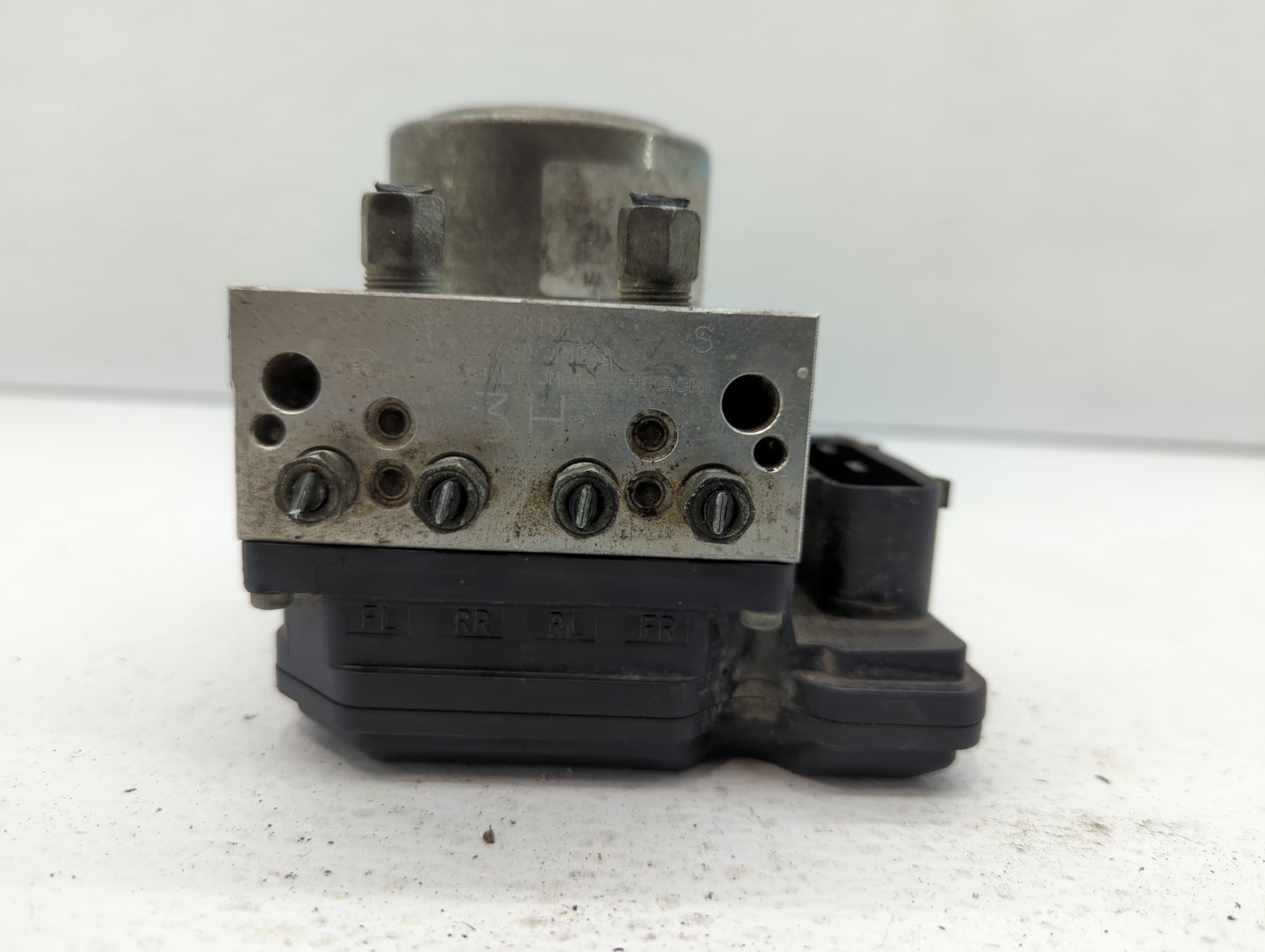 2012-2015 Nissan Rogue ABS Pump Control Module Replacement P/N:TD8405 47660 JM04A Fits Fits 2012 2013 2014 2015 OEM Used Aut