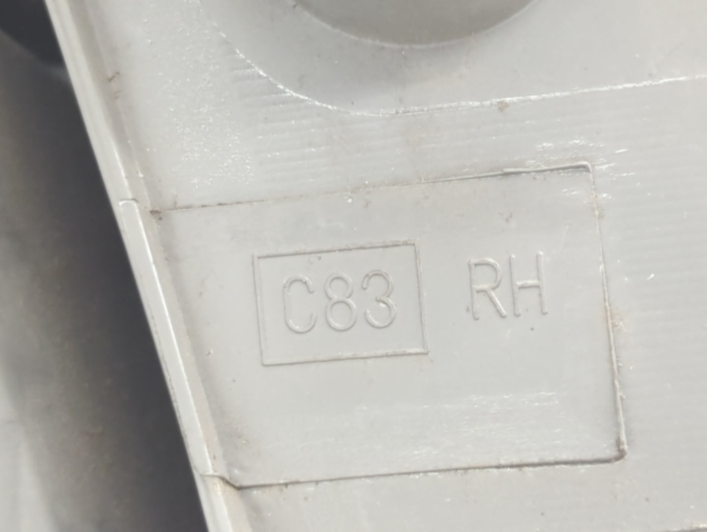 2008-2015 Nissan Rogue Tail Light Assembly Passenger Right OEM P/N:92403-E80 92405-3R510 Fits OEM Used Auto Parts - Oemuseda