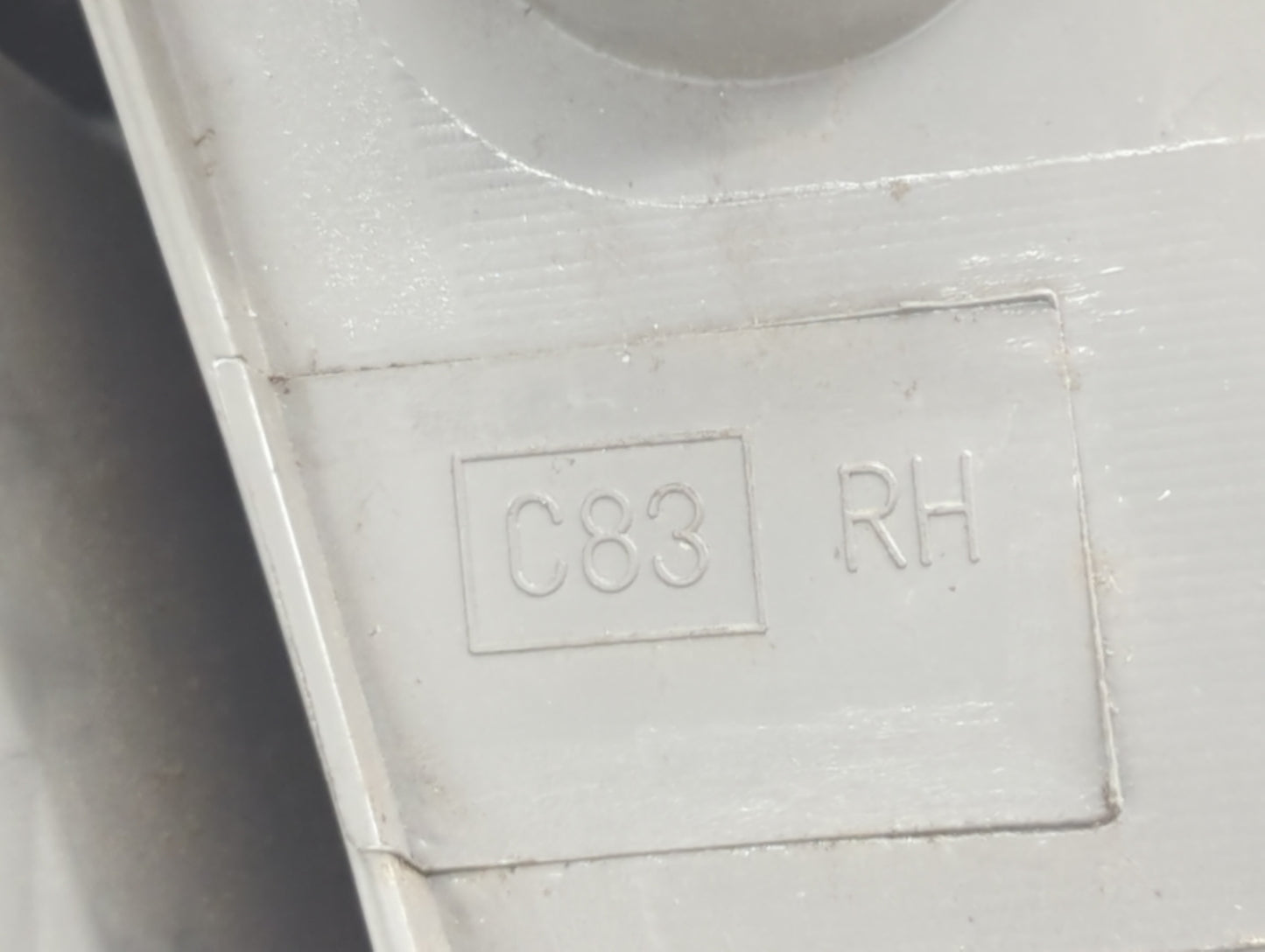 2008-2015 Nissan Rogue Tail Light Assembly Passenger Right OEM P/N:92403-E80 92405-3R510 Fits OEM Used Auto Parts - Oemuseda